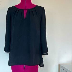 Express Keyhole Front Hi-low Top S